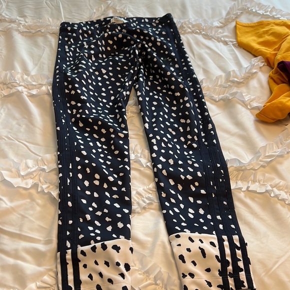 Adidas leggings - Picture 1 of 2